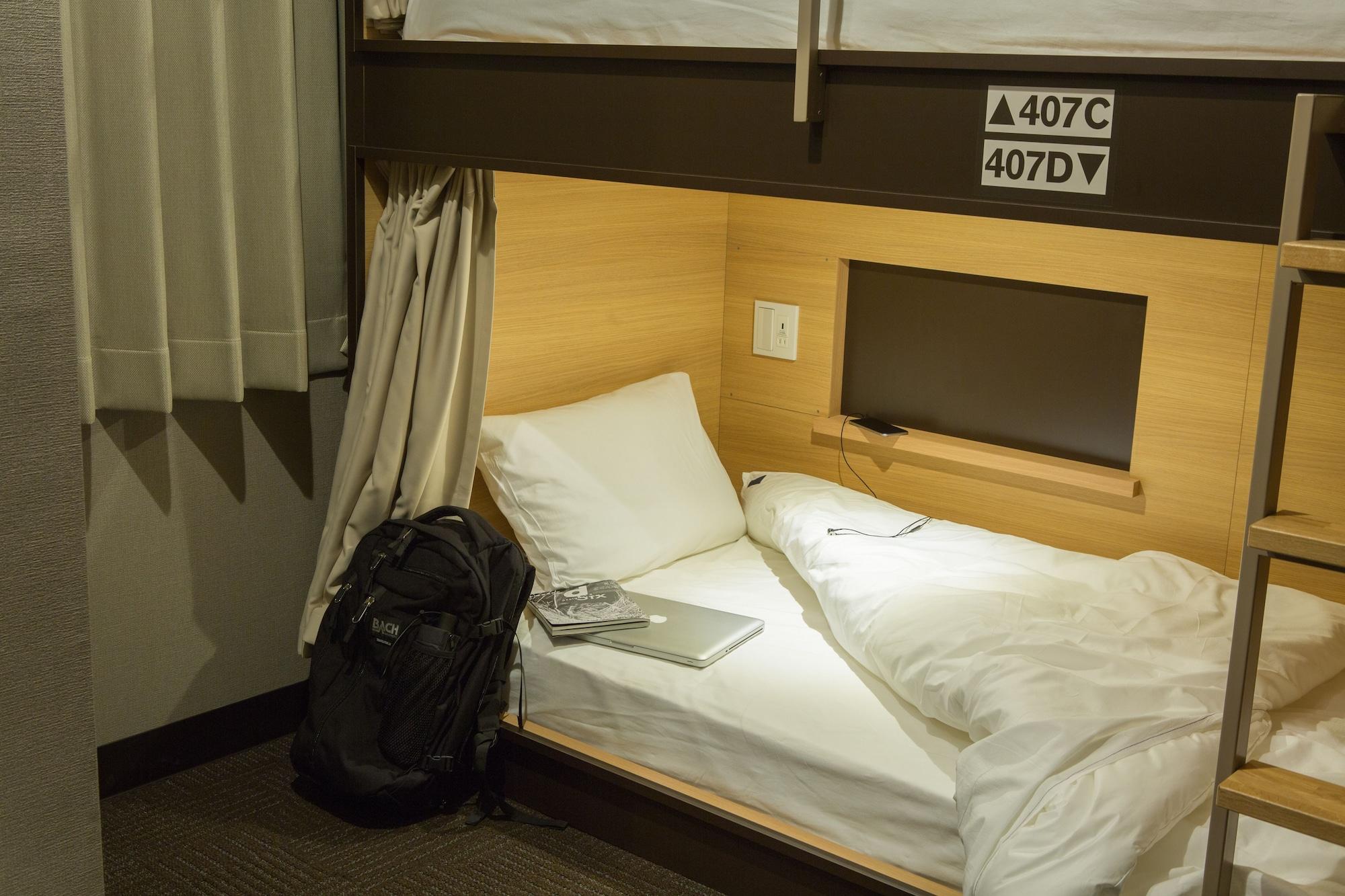 Emblem Hostel Nishiarai Токіо Екстер'єр фото