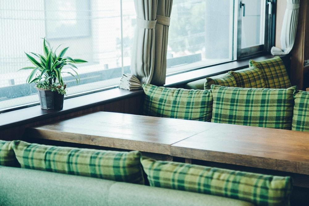 Emblem Hostel Nishiarai Токіо Екстер'єр фото